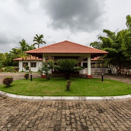 Kstdc Hotel Mayura Yagachi, Belur Belur  Exterior photo