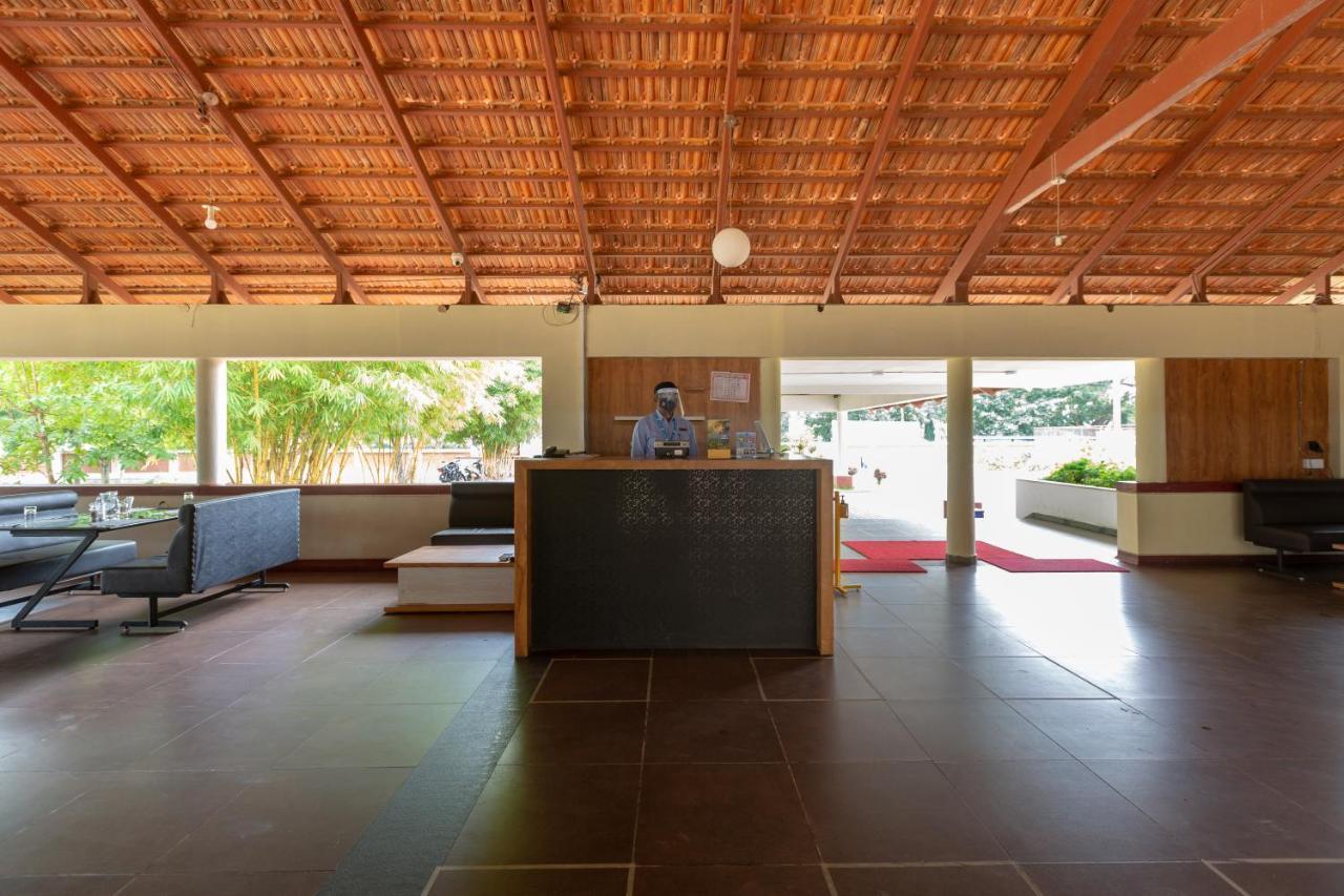 Kstdc Hotel Mayura Yagachi, Belur Belur  Exterior photo